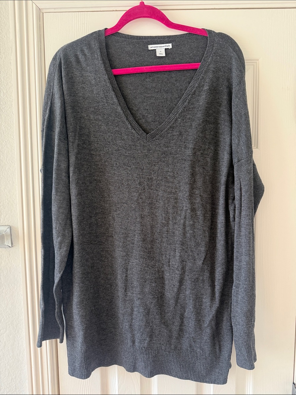 Amazon Essentials Charcoal V-Neck Long Sleeve Sweater